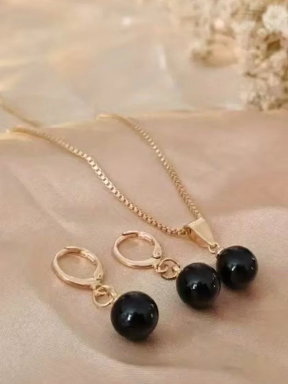 NWT Black Bead Drop Hoop Earring Necklace Set KC Gold
